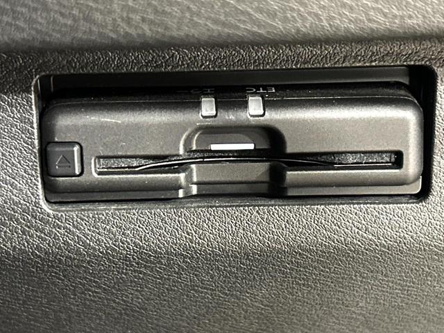 キックス Ｘ　プロパイロット　純正９インチナビ　全周囲カメラ　エマージェンシーブレーキ　デジタルインナーミラー　禁煙車　ＬＥＤヘッド　ルーフレール　ＥＴＣ　純正１７インチアルミ　オートハイビーム　オートライト（31枚目）