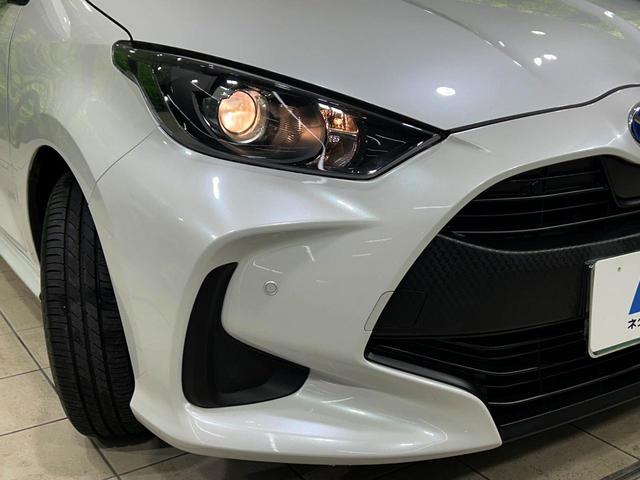 ヤリス X 純正8インチディスプレイ バックカメラ セーフティセンス 禁煙車 クリアランスソナー ETC オートハイビーム 車線逸脱警報 オートライト Bluetooth スマートキー(12枚目)