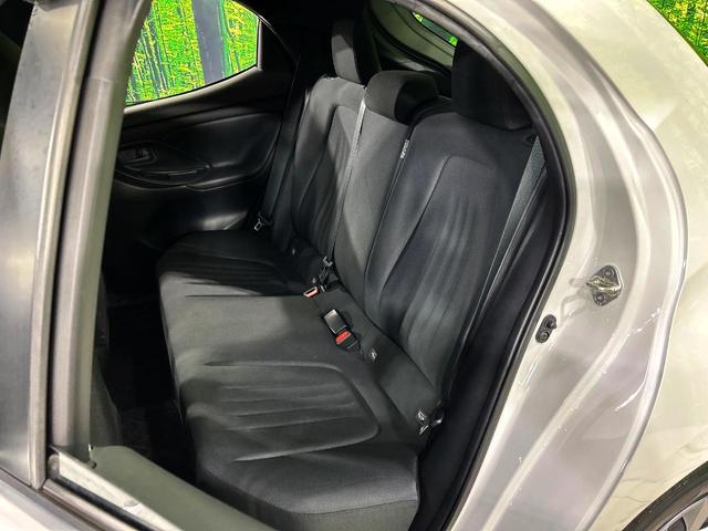 ヤリス X 純正8インチディスプレイ バックカメラ セーフティセンス 禁煙車 クリアランスソナー ETC オートハイビーム 車線逸脱警報 オートライト Bluetooth スマートキー(27枚目)