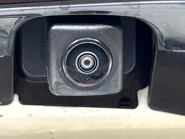 ヤリス X 純正8インチディスプレイ バックカメラ セーフティセンス 禁煙車 クリアランスソナー ETC オートハイビーム 車線逸脱警報 オートライト Bluetooth スマートキー(33枚目)