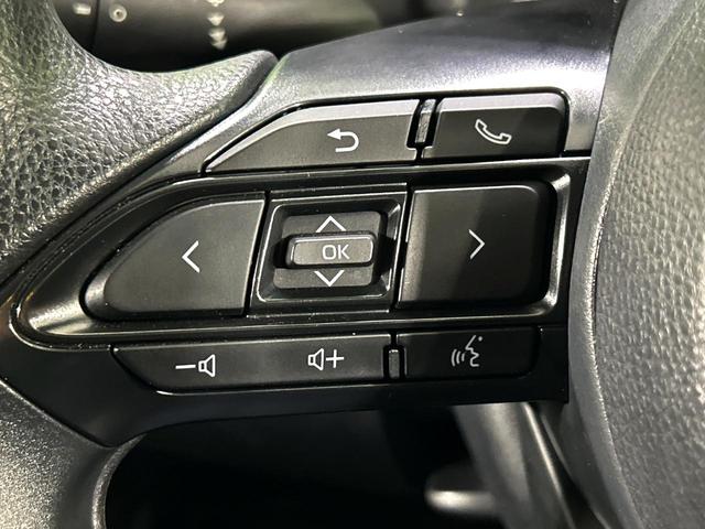 ヤリス X 純正8インチディスプレイ バックカメラ セーフティセンス 禁煙車 クリアランスソナー ETC オートハイビーム 車線逸脱警報 オートライト Bluetooth スマートキー(50枚目)