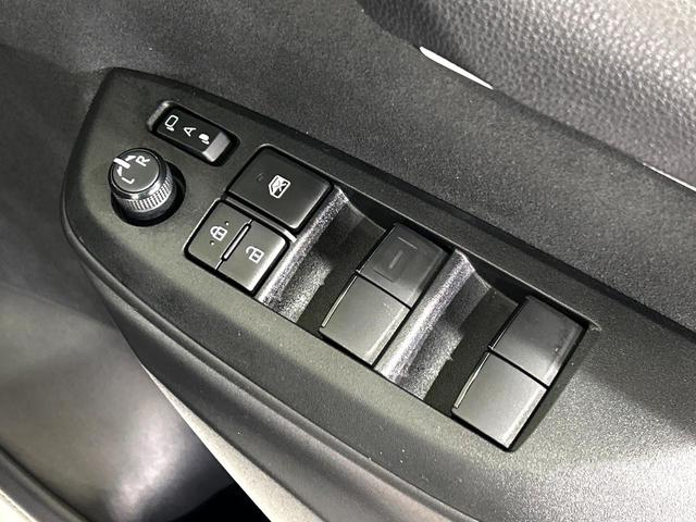 ヤリス X 純正8インチディスプレイ バックカメラ セーフティセンス 禁煙車 クリアランスソナー ETC オートハイビーム 車線逸脱警報 オートライト Bluetooth スマートキー(55枚目)