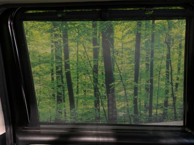 Ｎ－ＢＯＸ Ｇ・Ｌパッケージ　電動スライドドア　ＳＤナビ　バックカメラ　禁煙車　スマートキー　ＥＴＣ　オートエアコン　ＣＤ　ＤＶＤ再生　フルセグ　ロールシェード　電動格納ミラー　ドアバイザー　ベンチシート（6枚目）