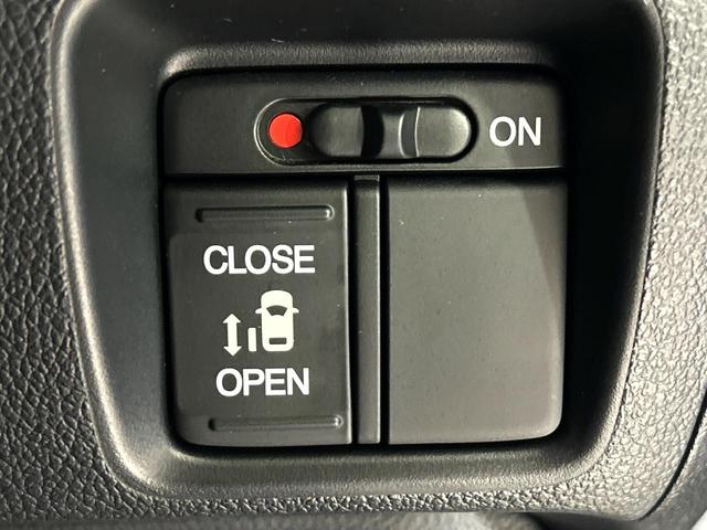 Ｎ－ＢＯＸ Ｇ・Ｌパッケージ　電動スライドドア　ＳＤナビ　バックカメラ　禁煙車　スマートキー　ＥＴＣ　オートエアコン　ＣＤ　ＤＶＤ再生　フルセグ　ロールシェード　電動格納ミラー　ドアバイザー　ベンチシート（7枚目）