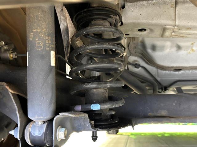 Ｎ－ＢＯＸ Ｇ・Ｌパッケージ　電動スライドドア　ＳＤナビ　バックカメラ　禁煙車　スマートキー　ＥＴＣ　オートエアコン　ＣＤ　ＤＶＤ再生　フルセグ　ロールシェード　電動格納ミラー　ドアバイザー　ベンチシート（21枚目）