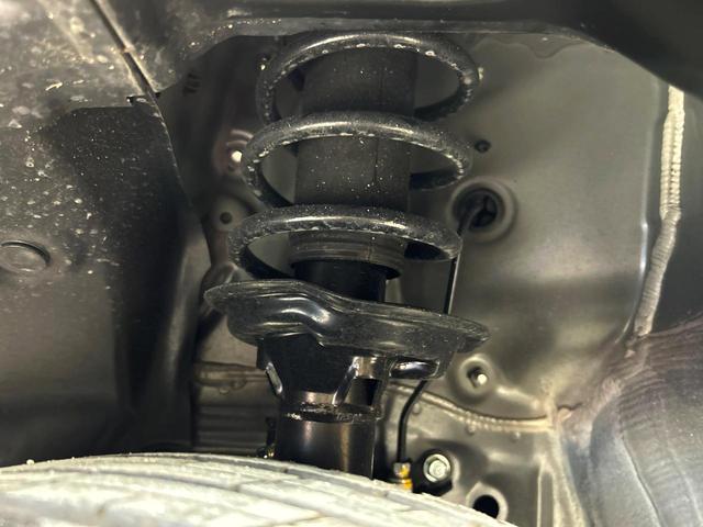 N-ONE プレミアム ツアラー 純正SDナビ バックカメラ 衝突被害軽減システム 禁煙車 ハーフレザーシート コーナーセンサー スマートキー LEDヘッド 純正15インチアルミ 車線逸脱警報 オートライト オートエアコン(20枚目)