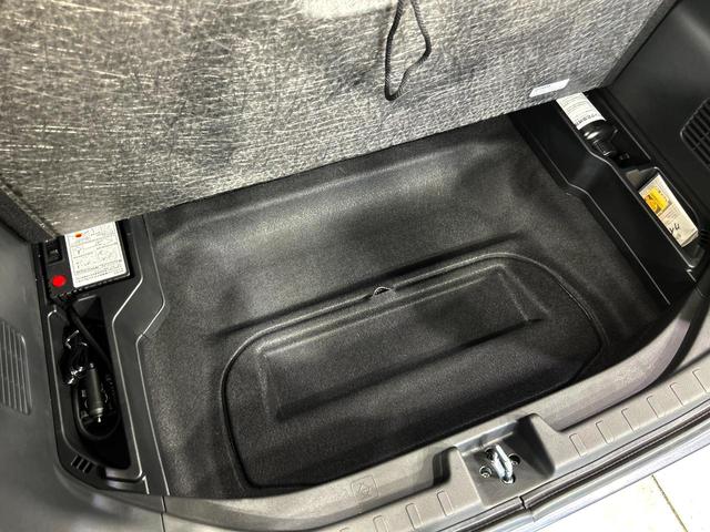 N-ONE プレミアム ツアラー 純正SDナビ バックカメラ 衝突被害軽減システム 禁煙車 ハーフレザーシート コーナーセンサー スマートキー LEDヘッド 純正15インチアルミ 車線逸脱警報 オートライト オートエアコン(62枚目)