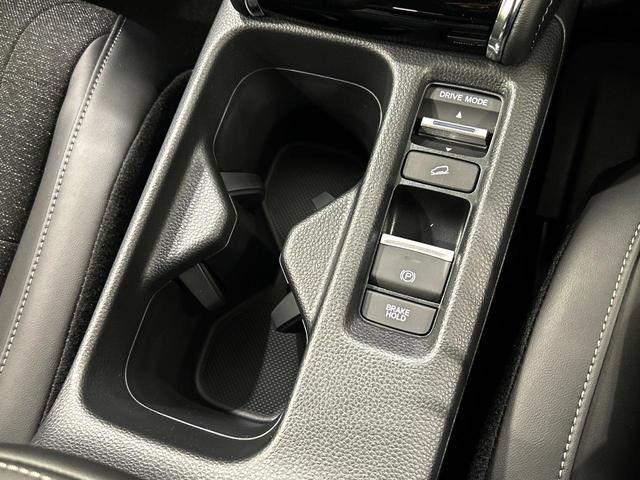 ヴェゼル e:HEV Z 登録済未使用車 全周囲カメラ 衝突被害軽減システム 電動リアゲート ハーフレザーシート 登録済未使用車 全周囲カメラ 衝突被害軽減システム 電動リアゲート ハーフレザーシート コーナーセンサー(56枚目)