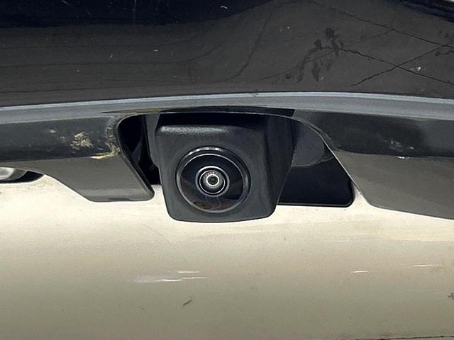 ヤリス ハイブリッドＸ　純正８型ディスプレイ　セーフティセンス　レーダークルーズ　バックカメラ　１００Ｖ電源　ＥＴＣ　クリアランスソナー　オートハイビーム　オートライト　オートエアコン　Ｂｌｕｅｔｏｏｔｈ　フルセグ（29枚目）