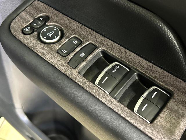 ステップワゴン e:HEVスパーダ 両側電動ドア SDナビ フロント・バックカメラ 衝突被害軽減システム 電動リアゲート レザーシート ドラレコ コーナーセンサー スマートキー LEDヘッド ビルトインETC 純正16インチアルミ(66枚目)