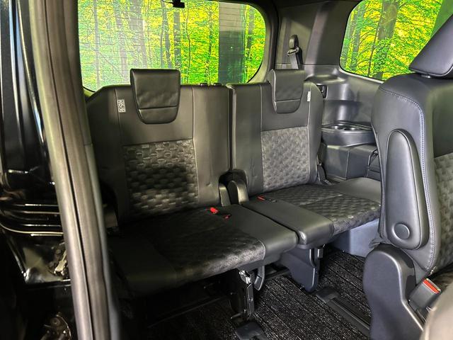 ヴォクシー ハイブリッドS-Z 両側電動ドア 後席モニター 全周囲カメラ 100V電源 衝突被害軽減システム レーダークルーズ 電動リアゲート ハーフレザーシート ドラレコ コーナーセンサー スマートキー(10枚目)