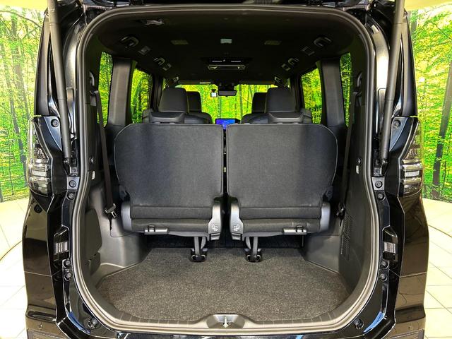 ヴォクシー ハイブリッドS-Z 両側電動ドア 後席モニター 全周囲カメラ 100V電源 衝突被害軽減システム レーダークルーズ 電動リアゲート ハーフレザーシート ドラレコ コーナーセンサー スマートキー(11枚目)