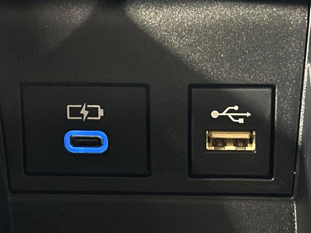 ヴォクシー ハイブリッドS-Z 両側電動ドア 後席モニター 全周囲カメラ 100V電源 衝突被害軽減システム レーダークルーズ 電動リアゲート ハーフレザーシート ドラレコ コーナーセンサー スマートキー(66枚目)