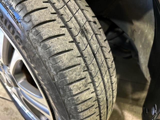 N-BOXカスタム G・Lパッケージ 電動スライドドア 純正SDナビ バックカメラ 禁煙車 スマートキー HIDヘッド ビルトインETC 純正14インチアルミ オートライト オートエアコン CD DVD再生 フルセグ(29枚目)