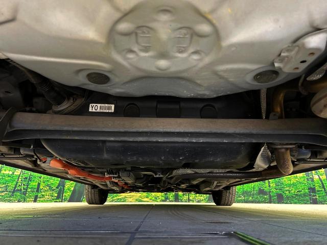 アクア Gブラックソフトレザーセレクション アルパイン8インチナビ バックカメラ プリクラッシュセーフティ クルーズコントロール 禁煙車 シートヒーター ETC オートライト オートエアコン Bluetooth DVD再生 フルセグ(19枚目)