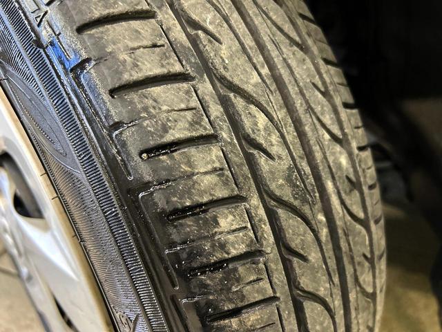 アクア Gブラックソフトレザーセレクション アルパイン8インチナビ バックカメラ プリクラッシュセーフティ クルーズコントロール 禁煙車 シートヒーター ETC オートライト オートエアコン Bluetooth DVD再生 フルセグ(29枚目)