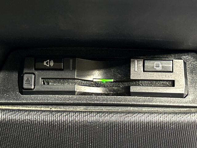 アクア Gブラックソフトレザーセレクション アルパイン8インチナビ バックカメラ プリクラッシュセーフティ クルーズコントロール 禁煙車 シートヒーター ETC オートライト オートエアコン Bluetooth DVD再生 フルセグ(33枚目)