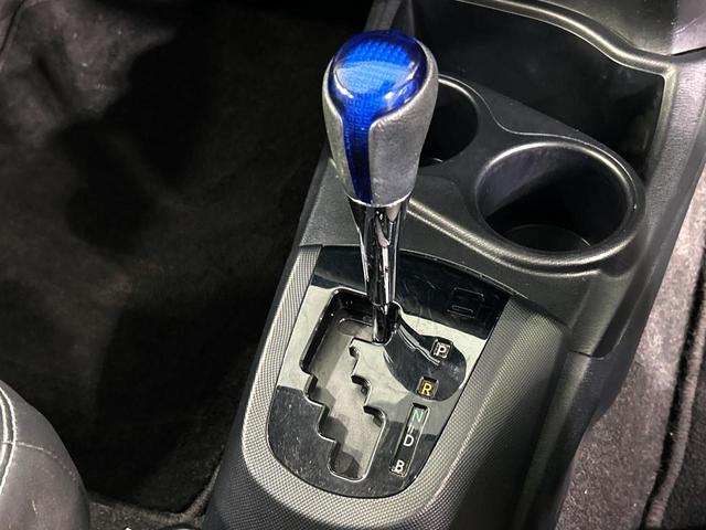 アクア Gブラックソフトレザーセレクション アルパイン8インチナビ バックカメラ プリクラッシュセーフティ クルーズコントロール 禁煙車 シートヒーター ETC オートライト オートエアコン Bluetooth DVD再生 フルセグ(51枚目)