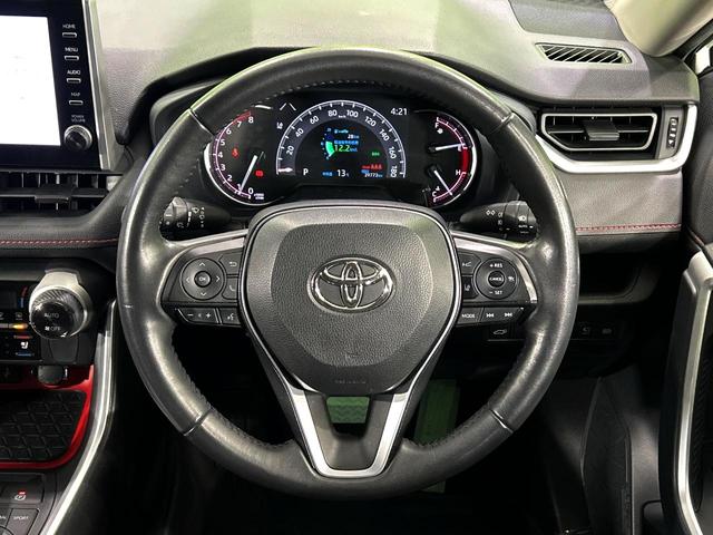 RAV4 アドベンチャー オフロードパッケージ 純正9インチディスプレイ 全周囲カメラ セーフティセンス レーダークルーズ ブラインドスポットモニター デジタルインナーミラー 禁煙車 シートベンチレーション 電動リアゲート ステアリングヒーター(11枚目)
