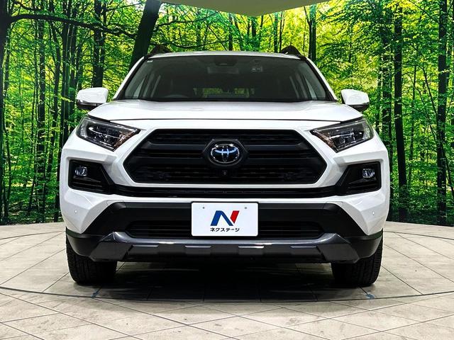 RAV4 アドベンチャー オフロードパッケージ 純正9インチディスプレイ 全周囲カメラ セーフティセンス レーダークルーズ ブラインドスポットモニター デジタルインナーミラー 禁煙車 シートベンチレーション 電動リアゲート ステアリングヒーター(14枚目)