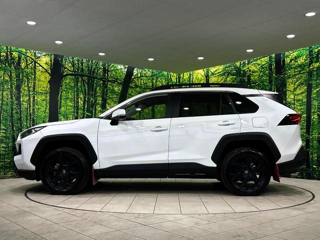 RAV4 アドベンチャー オフロードパッケージ 純正9インチディスプレイ 全周囲カメラ セーフティセンス レーダークルーズ ブラインドスポットモニター デジタルインナーミラー 禁煙車 シートベンチレーション 電動リアゲート ステアリングヒーター(28枚目)