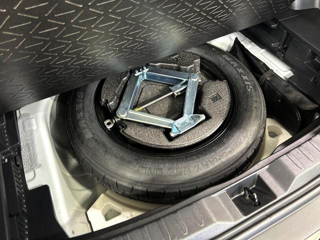 RAV4 アドベンチャー オフロードパッケージ 純正9インチディスプレイ 全周囲カメラ セーフティセンス レーダークルーズ ブラインドスポットモニター デジタルインナーミラー 禁煙車 シートベンチレーション 電動リアゲート ステアリングヒーター(35枚目)