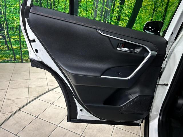 RAV4 アドベンチャー オフロードパッケージ 純正9インチディスプレイ 全周囲カメラ セーフティセンス レーダークルーズ ブラインドスポットモニター デジタルインナーミラー 禁煙車 シートベンチレーション 電動リアゲート ステアリングヒーター(37枚目)