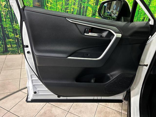 RAV4 アドベンチャー オフロードパッケージ 純正9インチディスプレイ 全周囲カメラ セーフティセンス レーダークルーズ ブラインドスポットモニター デジタルインナーミラー 禁煙車 シートベンチレーション 電動リアゲート ステアリングヒーター(38枚目)