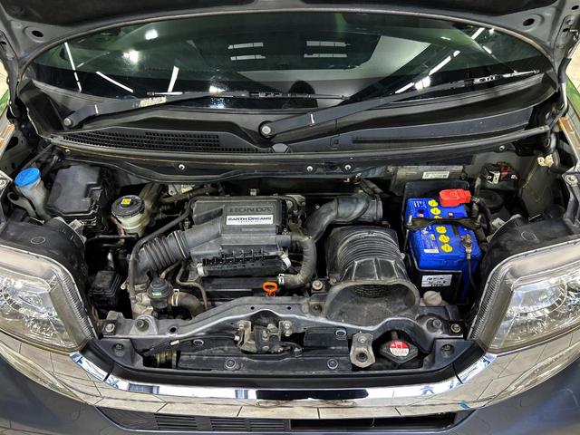 Ｎ－ＢＯＸカスタム Ｇ　ターボＳＳパッケージ　純正ナビ　両側電動スライドドア　バックカメラ　禁煙車　クルーズコントロール　純正１５インチアルミ　オートエアコン　Ｂｌｕｅｔｏｏｔｈ　フルセグ　パドルシフト（18枚目）