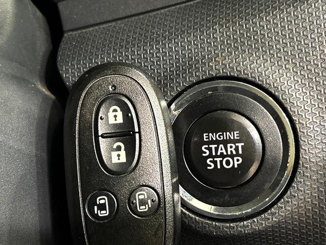 ソリオ Ｓ　両側電動スライドドア　禁煙車　スマートキー　ＨＩＤヘッド　純正１５インチアルミ　オートライト　オートエアコン　ＣＤオーディオ　プライバシーガラス　盗難防止装置（6枚目）