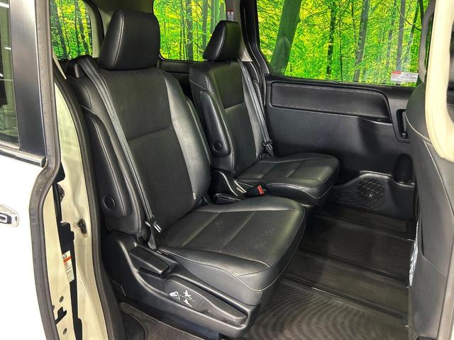 エスクァイア Gi ナビゲーション 後席モニター 両側電動スライドドア バックカメラ 禁煙車 LEDヘッド ETC クルーズコントロール オートハイビーム オートライト 踏み間違い防止付きクリアランスソナー 7人乗り(9枚目)