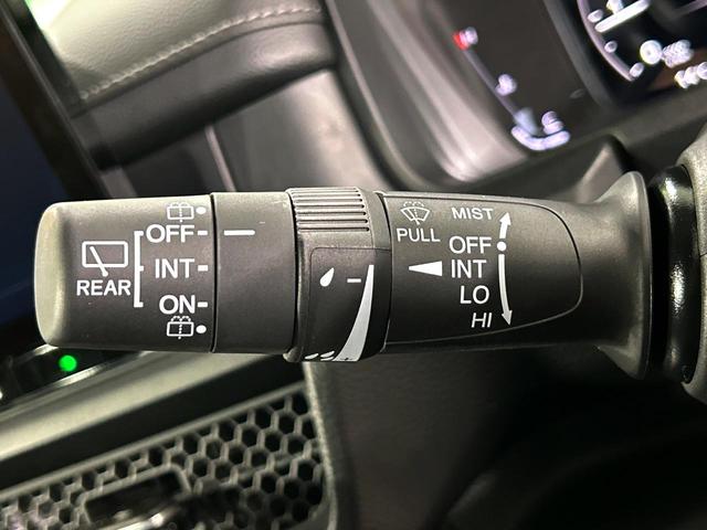ステップワゴン スパーダ　登録済未使用車　純正１１．４インチナビ　ホンダセンシング　アダプティブクルーズ　両側電動スライドドア　バックカメラ　ブラインドスポットモニター　電動リアゲート　シートヒーター　オットマン　７人乗り（54枚目）