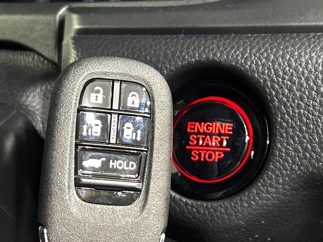 ステップワゴン スパーダ　登録済未使用車　純正１１．４インチナビ　ホンダセンシング　アダプティブクルーズ　両側電動スライドドア　バックカメラ　ブラインドスポットモニター　電動リアゲート　シートヒーター　オットマン　７人乗り（59枚目）