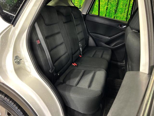 ＣＸ－５ ＸＤ　ナビゲーション　バックカメラ　衝突軽減装置　クルーズコントロール　ＥＴＣ　純正１７インチアルミ　オートハイビーム　デュアルエアコン　ＣＤ　ＤＶＤ再生　プライバシーガラス　盗難防止装置（9枚目）