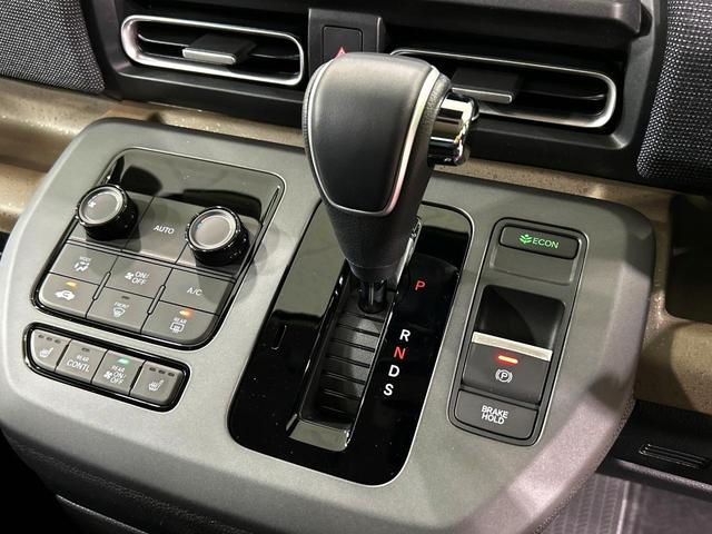 フリード エアー　ＥＸ　登録済未使用車　ホンダセンシング　アダプティブクルーズコントロール　両側電動スライドドア　ブラインドスポットモニター　シートヒーター　ＬＥＤヘッド　純正１５インチアルミ　オートハイビーム　オートライト（47枚目）