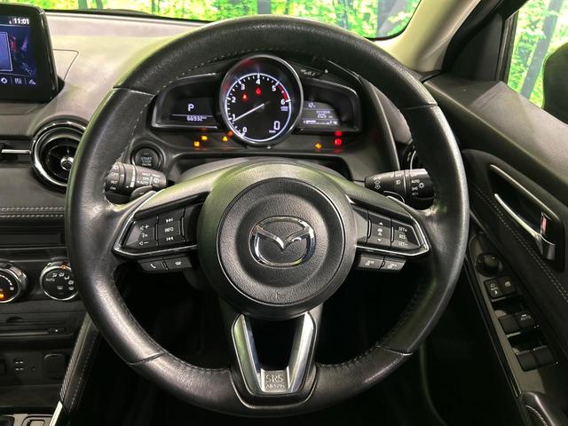 デミオ ＸＤツーリング　マツダコネクトナビ　全周囲カメラ　衝突被害軽減システム　レーダークルーズ　禁煙車　ブラインドスポットモニター　ヘッドアップディスプレイ　シートヒーター　ＬＥＤヘッド　ＥＴＣ　オートハイビーム（11枚目）