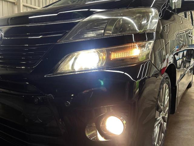 ヴェルファイア ２．４Ｚ　ゴールデンアイズ　アルパインナビ　後席モニター　両側電動スライドドア　バックカメラ　クルーズコントロール　禁煙車　電動リアゲート　ハーフレザーシート　ＨＩＤヘッド　ＥＴＣ　スマートキー（13枚目）