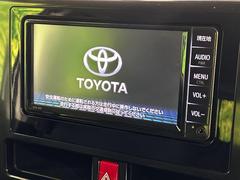 【純正ナビ】人気の純正ナビを装備。オーディオ機能も充実しており、Ｂｌｕｅｔｏｏｔｈ接続すればお持ちのスマホやＭＰ３プレイヤーの音楽を再生可能！毎日の運転がさらに楽しくなります！！ 5