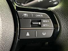 �ڥ����ץƥ��֥��롼������ȥ�����۹�®ƻϩ�Ǥ�Ĺ��Υ���Ԥ��ڤˡ�����ư��®�٤��ݤĥ��롼������ȥ����뤬�����ͷڸ������ƥ��Ϣ�Ȥ��������μ�ξ���Τ��Ƽִ֤��ݤĤ褦��®��Ĵ�ᤷ�Ƥ���ޤ����� 4