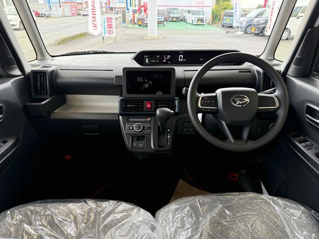 タント Ｘ　バックカメラ　両側スライド・片側電動　クリアランスソナー　衝突被害軽減システム　オートライト　ＬＥＤヘッドランプ　スマートキー　アイドリングストップ　電動格納ミラー　シートヒーター　ベンチシート（2枚目）