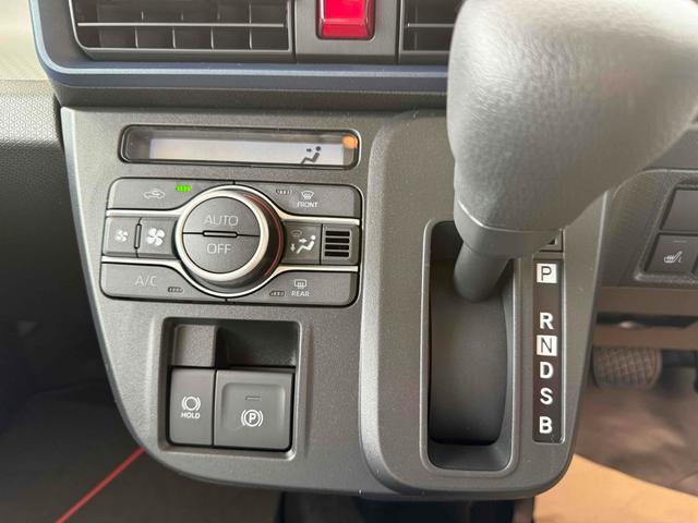 タント Ｘ　バックカメラ　両側スライド・片側電動　クリアランスソナー　衝突被害軽減システム　オートライト　ＬＥＤヘッドランプ　スマートキー　アイドリングストップ　電動格納ミラー　シートヒーター　ベンチシート（5枚目）