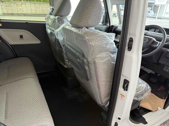 タント Ｘ　バックカメラ　両側スライド・片側電動　クリアランスソナー　衝突被害軽減システム　オートライト　ＬＥＤヘッドランプ　スマートキー　アイドリングストップ　電動格納ミラー　シートヒーター　ベンチシート（25枚目）