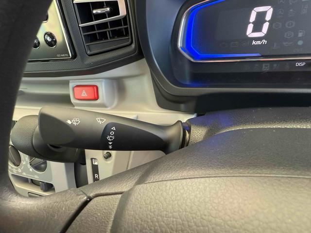 ミライース Ｘ　ＳＡＩＩＩ　クリアランスソナー　衝突被害軽減システム　オートマチックハイビーム　ＬＥＤヘッドランプ　キーレスエントリー　アイドリングストップ　電動格納ミラー　ＣＶＴ　盗難防止システム　ＡＢＳ　ＥＳＣ　ＣＤ（7枚目）