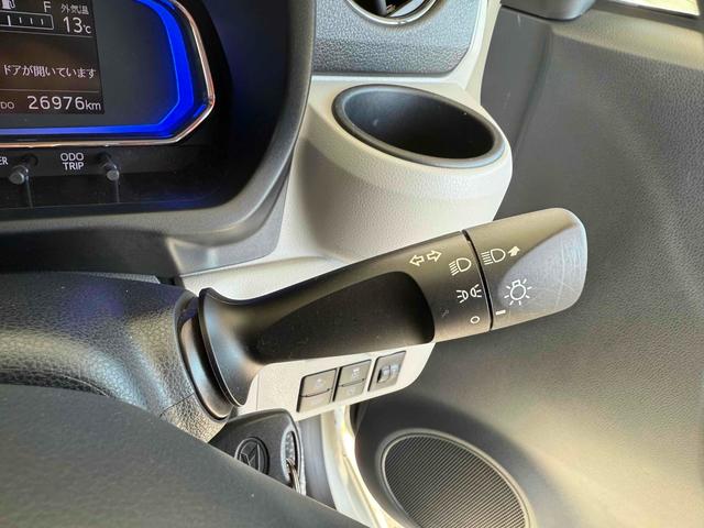 ミライース Ｘ　ＳＡＩＩＩ　クリアランスソナー　衝突被害軽減システム　オートマチックハイビーム　ＬＥＤヘッドランプ　キーレスエントリー　アイドリングストップ　電動格納ミラー　ＣＶＴ　盗難防止システム　ＡＢＳ　ＥＳＣ　ＣＤ（8枚目）