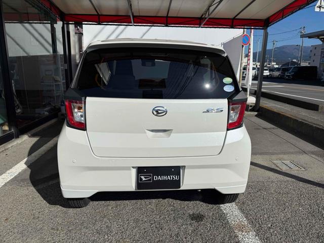 ミライース Ｘ　ＳＡＩＩＩ　クリアランスソナー　衝突被害軽減システム　オートマチックハイビーム　ＬＥＤヘッドランプ　キーレスエントリー　アイドリングストップ　電動格納ミラー　ＣＶＴ　盗難防止システム　ＡＢＳ　ＥＳＣ　ＣＤ（16枚目）