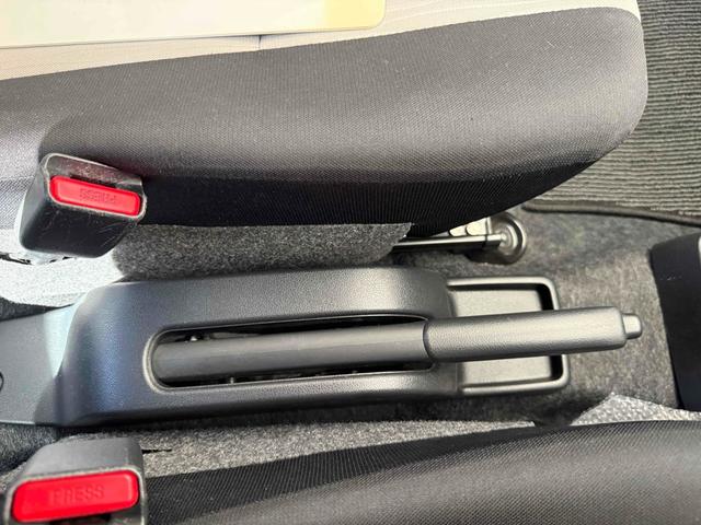 ミライース Ｘ　ＳＡＩＩＩ　クリアランスソナー　衝突被害軽減システム　オートマチックハイビーム　ＬＥＤヘッドランプ　キーレスエントリー　アイドリングストップ　電動格納ミラー　ＣＶＴ　盗難防止システム　ＡＢＳ　ＥＳＣ　ＣＤ（33枚目）