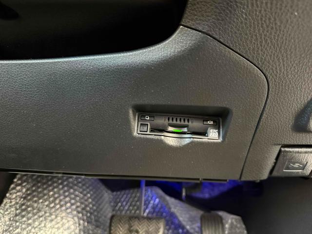 C-HR G ドライブレコーダー バックカメラ クリアランスソナー オートクルーズコントロール レーンアシスト 衝突被害軽減システム エアロ ナビ TV オートマチックハイビーム アルミホイール スマートキー(9枚目)