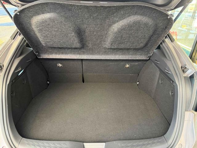 C-HR G ドライブレコーダー バックカメラ クリアランスソナー オートクルーズコントロール レーンアシスト 衝突被害軽減システム エアロ ナビ TV オートマチックハイビーム アルミホイール スマートキー(19枚目)