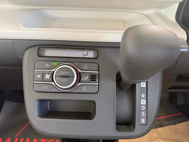 ムーヴキャンバス ストライプスＸ　９インチスマホ連携ディスプレイオーディオ　バックカメラ　両側電動スライドドア　ＴＶ　クリアランスソナー　衝突被害軽減システム　オートライト　スマートキー　アイドリングストップ　電動格納ミラー　ベンチシート　ＣＶＴ　盗難防止システム　ＡＢＳ（6枚目）