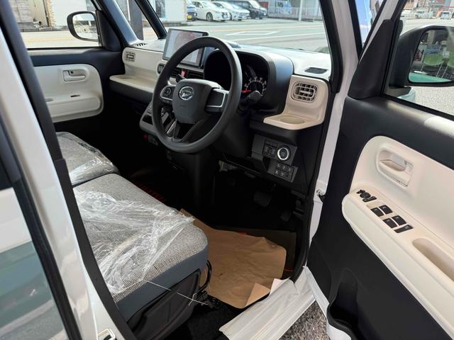 ムーヴキャンバス ストライプスＸ　９インチスマホ連携ディスプレイオーディオ　バックカメラ　両側電動スライドドア　ＴＶ　クリアランスソナー　衝突被害軽減システム　スマートキー　アイドリングストップ　電動格納ミラー　ベンチシート　ＣＶＴ　盗難防止システム　ＡＢＳ　ＥＳＣ　ＵＳＢ（49枚目）